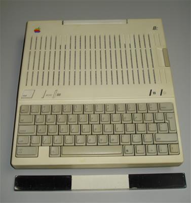 Ηλεκτρονικός Υπολογιστής Η/Υ Apple IIc