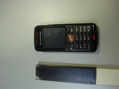Κινητό τηλέφωνο Sony Ericsson W200i