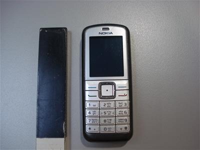 Κινητό τηλέφωνο NOKIA 6070 (RM-166)