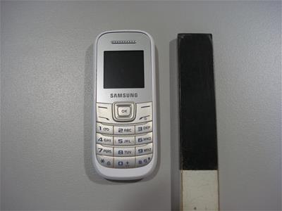 Κινητό τηλέφωνο Samsung GT-E120M