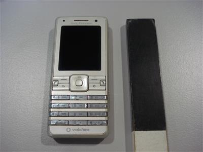 Κινητό τηλέφωνο Sony Ericsson K770