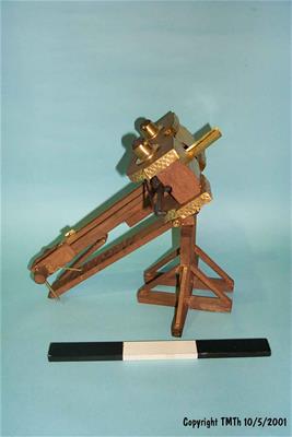 Παλίντονος Βαλλίστρα Εκτόξευσης Υγρού Πυρός