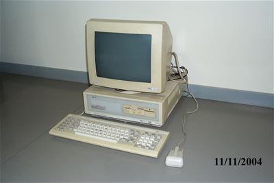 Ηλεκτρονικός Υπολογιστής Η/Υ Amstrad PC-1512 SD