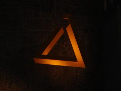 Παράδοξο Τρίγωνο (Συμμετοχικό Έκθεμα)